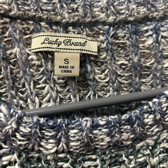 Lucky brand women’s sweater - Picture 4 of 4